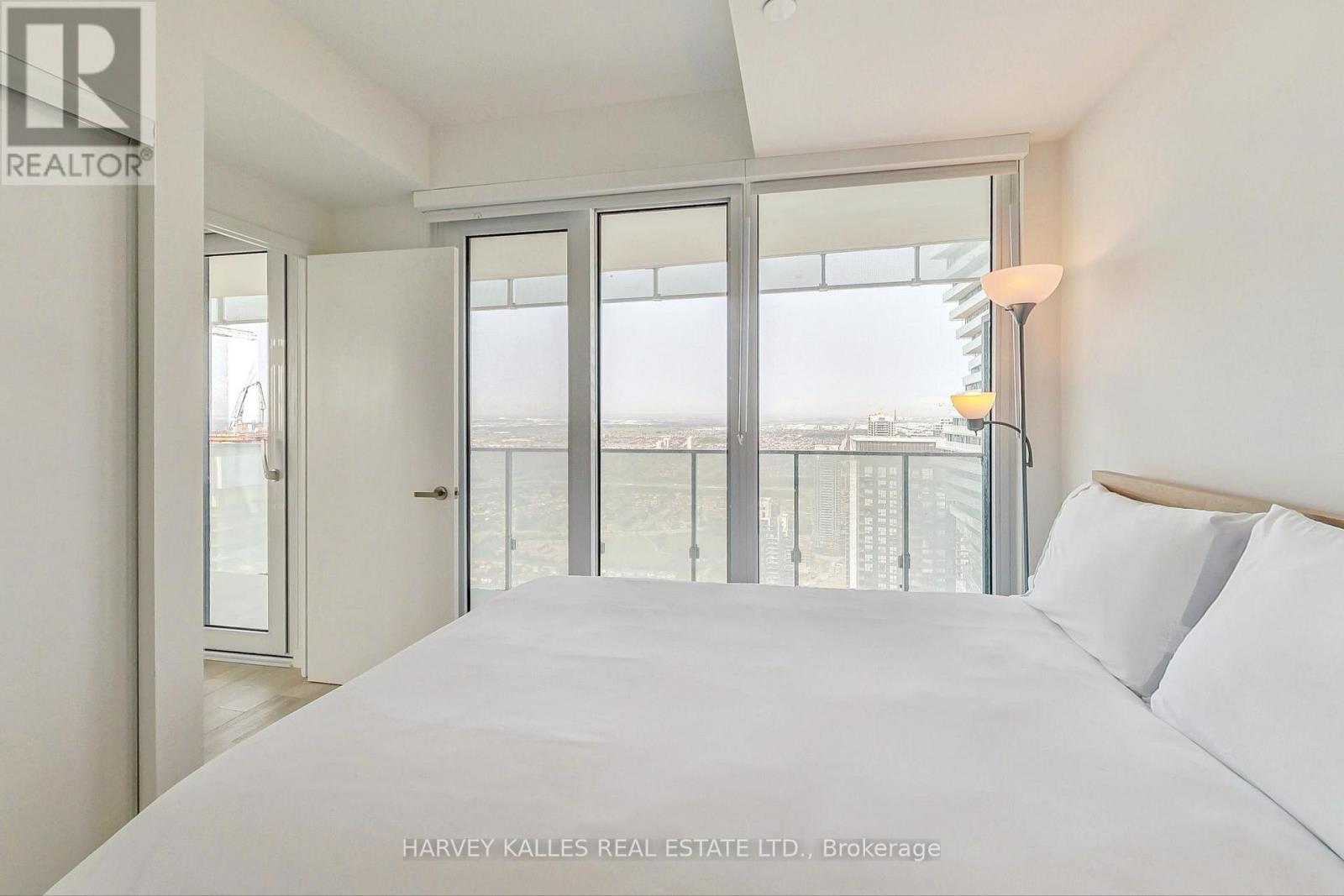 5410 - 3883 Quartz Road, Mississauga, Ontario  L5B 0M4 - Photo 11 - W12982162