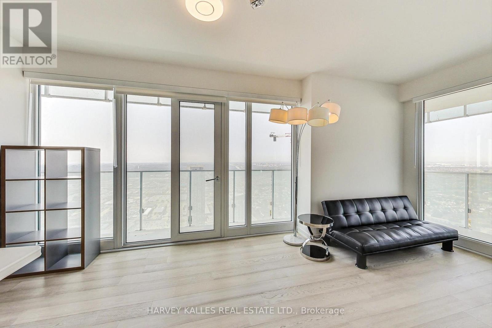 5410 - 3883 Quartz Road, Mississauga, Ontario  L5B 0M4 - Photo 5 - W12982162