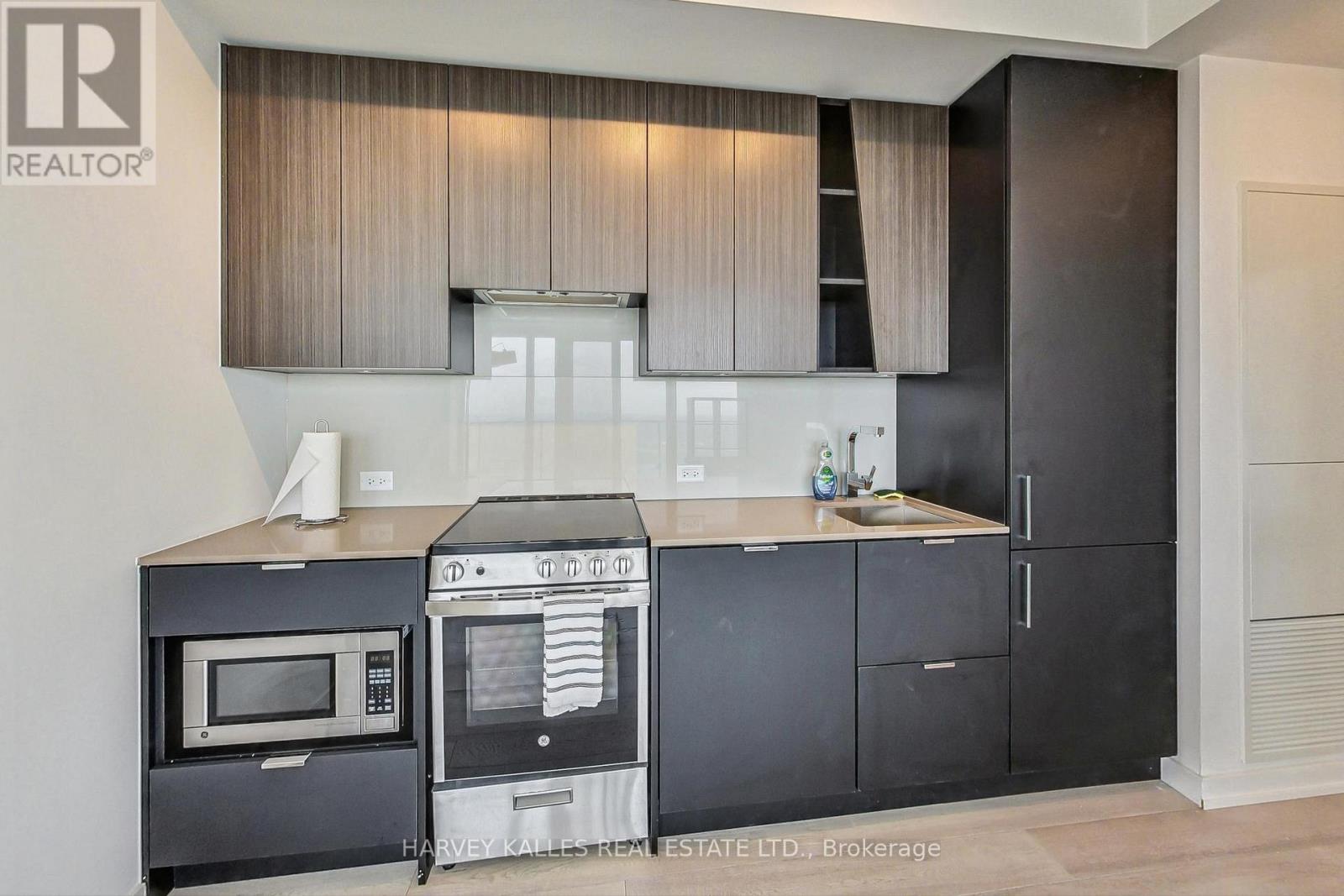 5410 - 3883 Quartz Road, Mississauga, Ontario  L5B 0M4 - Photo 8 - W12982162