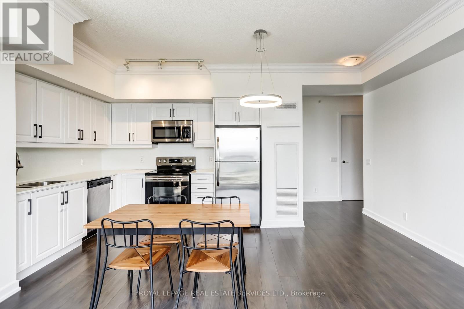 3907 - 2220 Lakeshore Boulevard W, Toronto, Ontario  M8V 0B2 - Photo 12 - W12982164