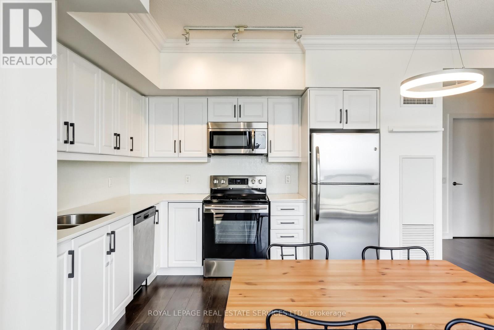 3907 - 2220 Lakeshore Boulevard W, Toronto, Ontario  M8V 0B2 - Photo 16 - W12982164