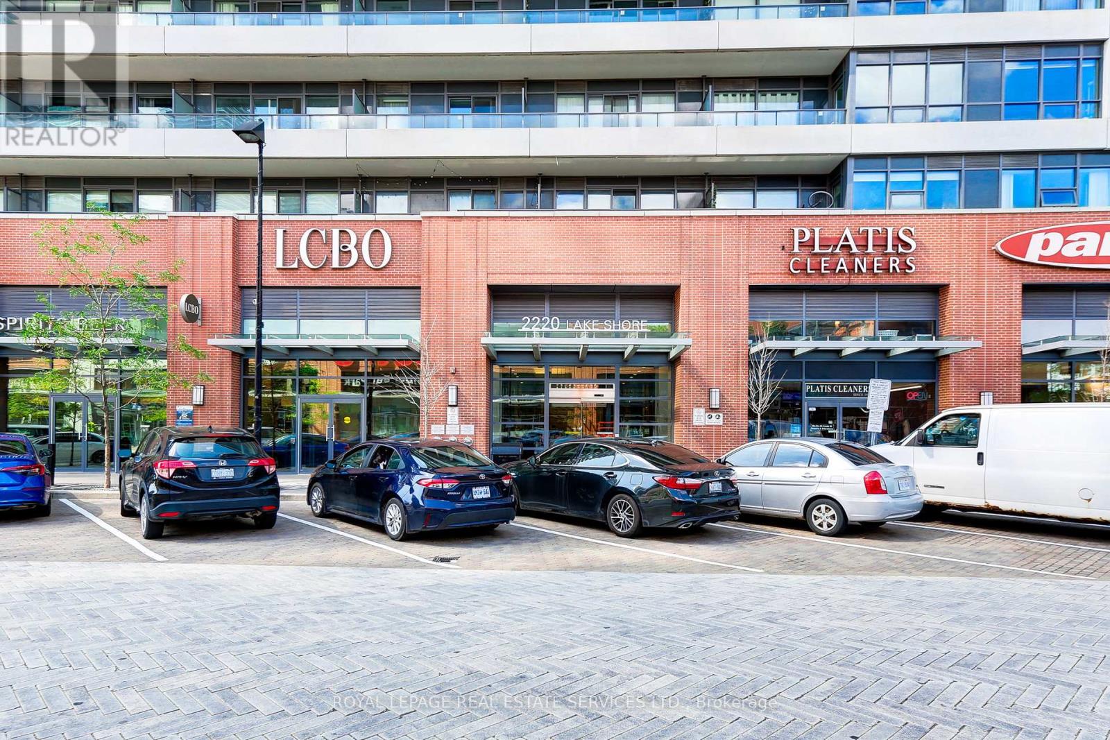 3907 - 2220 Lakeshore Boulevard W, Toronto, Ontario  M8V 0B2 - Photo 2 - W12982164