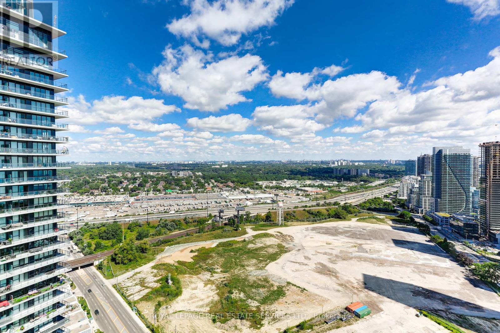 3907 - 2220 Lakeshore Boulevard W, Toronto, Ontario  M8V 0B2 - Photo 30 - W12982164