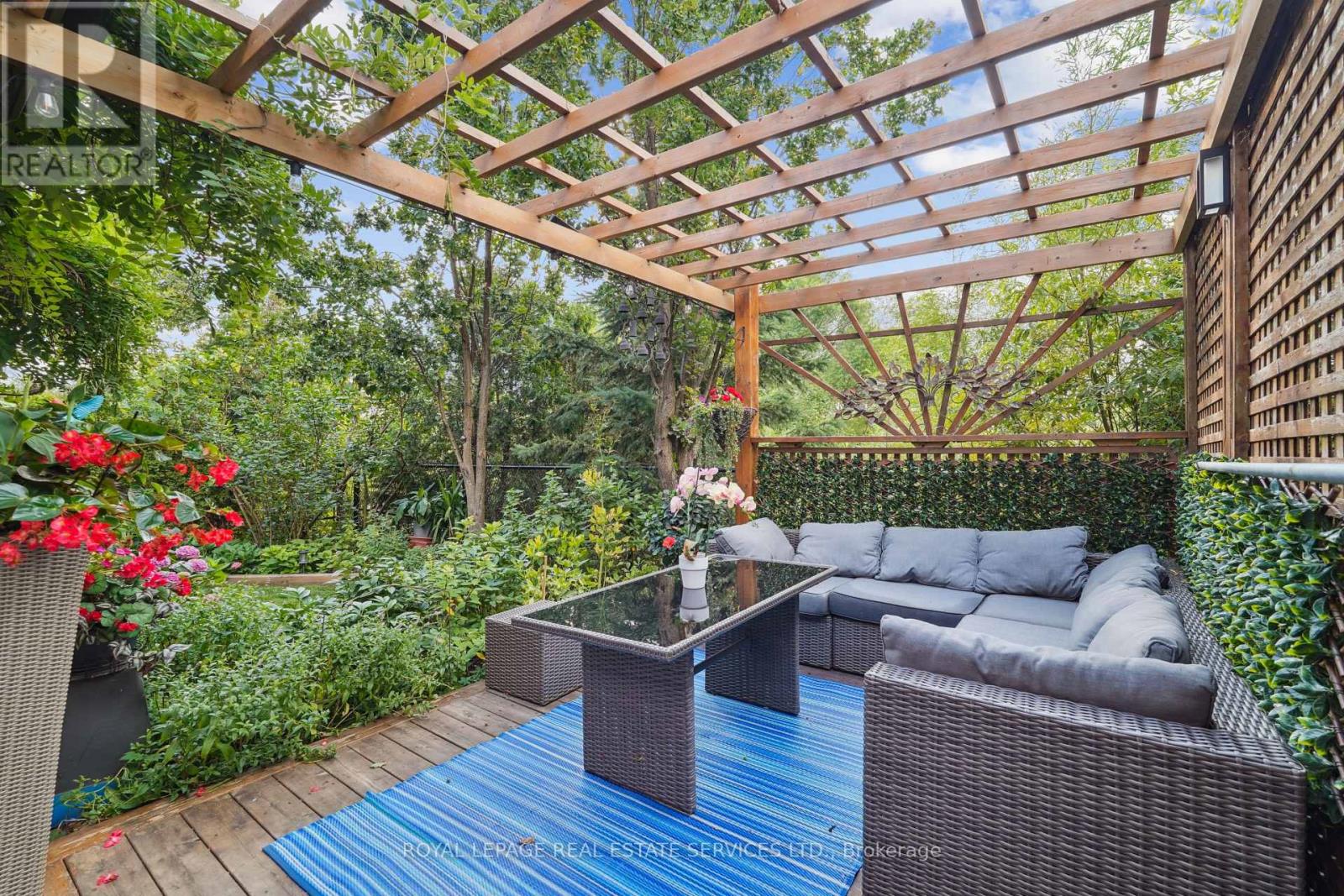 641 Symons Cross, Milton, Ontario  L9T 7S2 - Photo 33 - W12982206