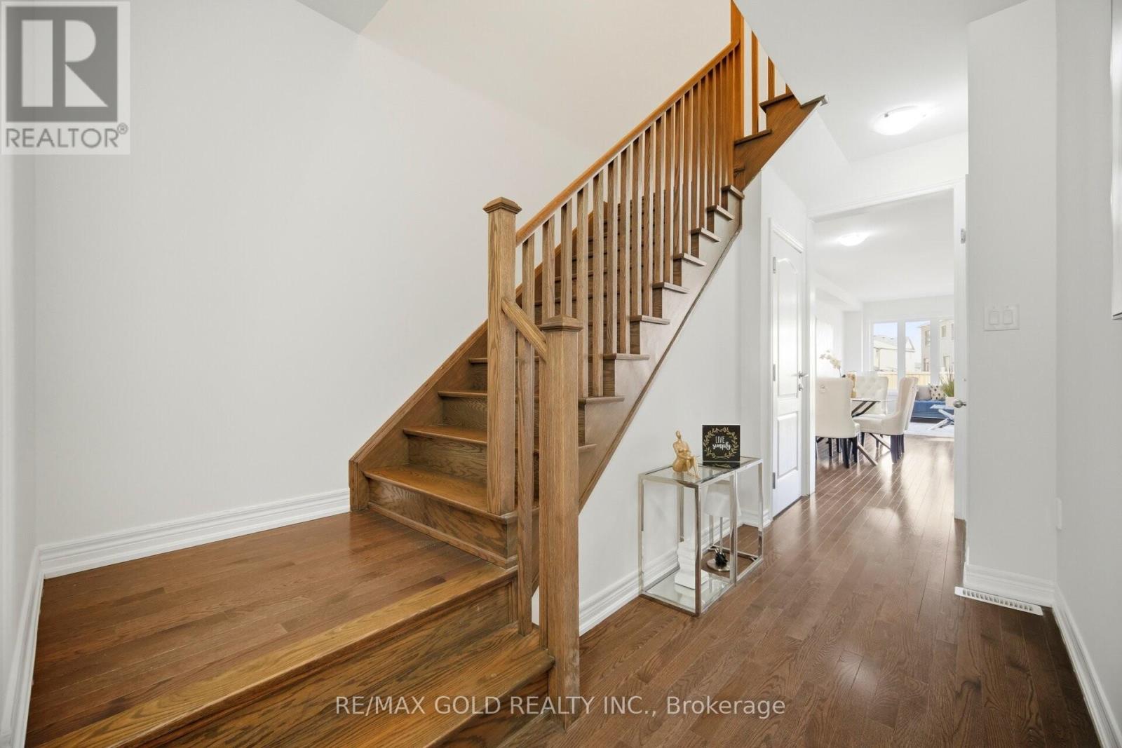 145 Adventura Road, Brampton (Northwest Brampton), Ontario  L7A 5A7 - Photo 11 - W12982260