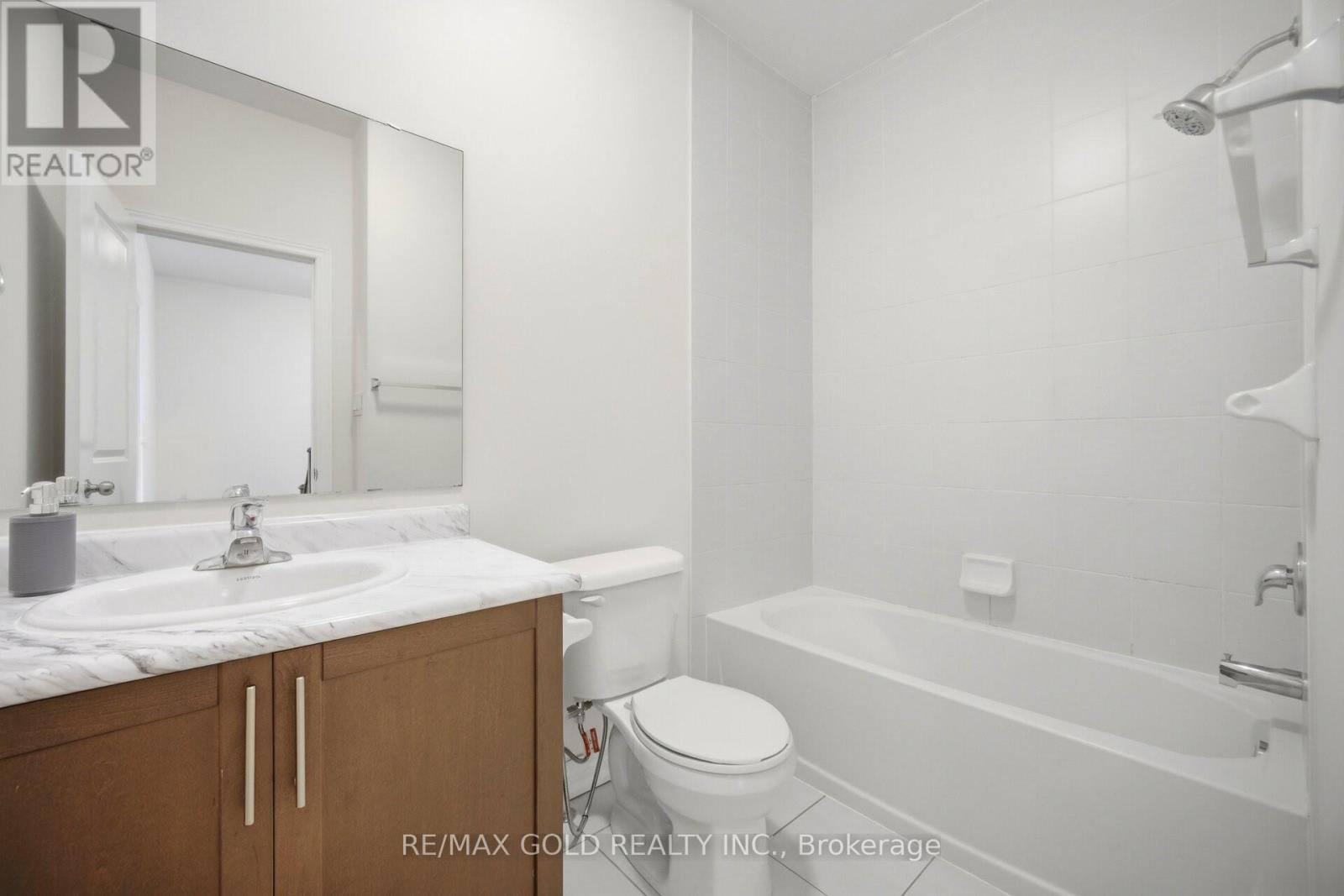 145 Adventura Road, Brampton (Northwest Brampton), Ontario  L7A 5A7 - Photo 17 - W12982260