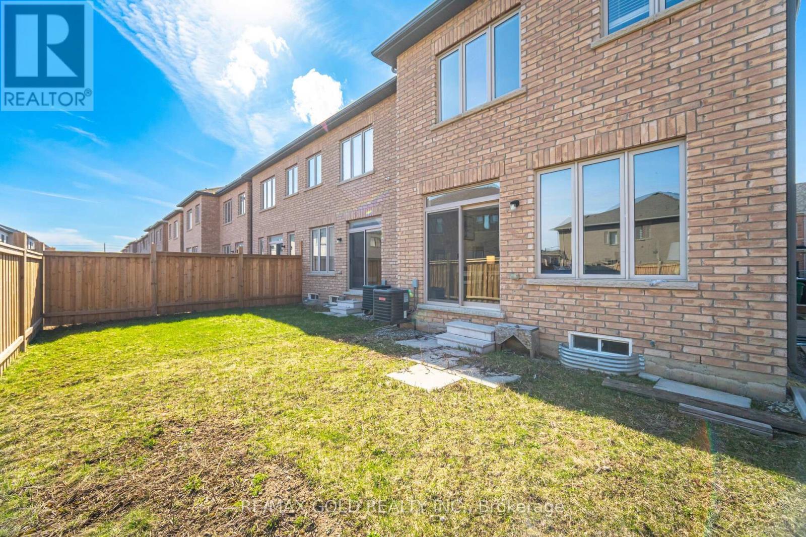 145 Adventura Road, Brampton (Northwest Brampton), Ontario  L7A 5A7 - Photo 24 - W12982260