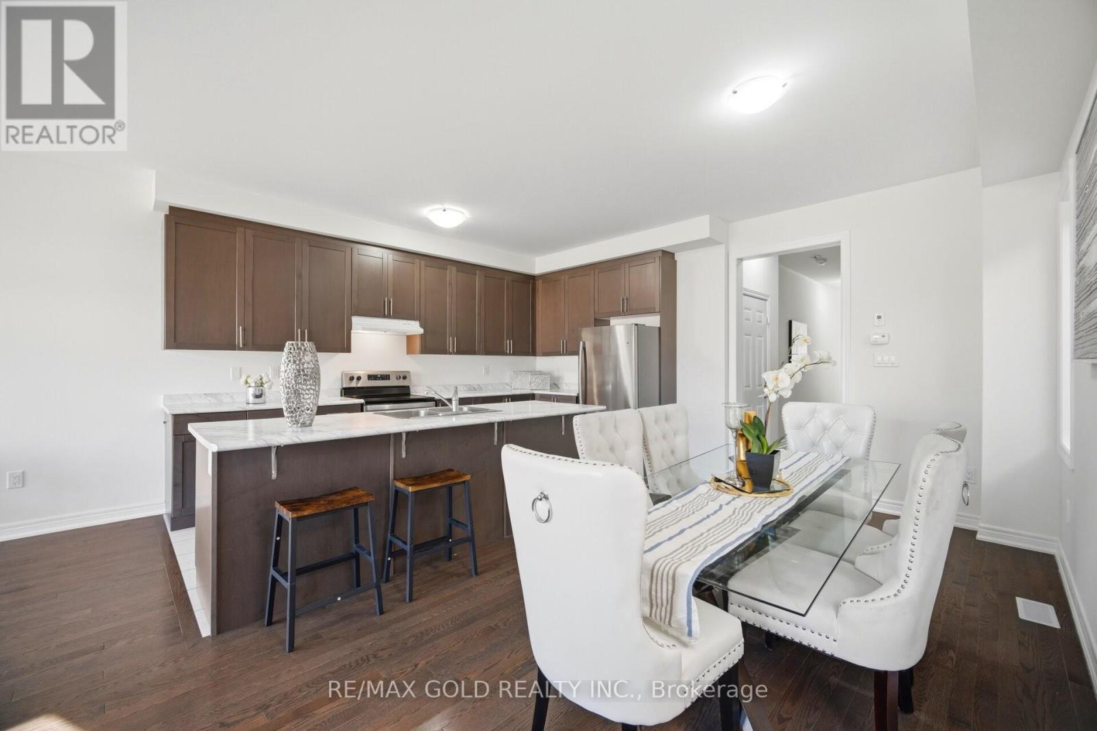 145 Adventura Road, Brampton (Northwest Brampton), Ontario  L7A 5A7 - Photo 3 - W12982260