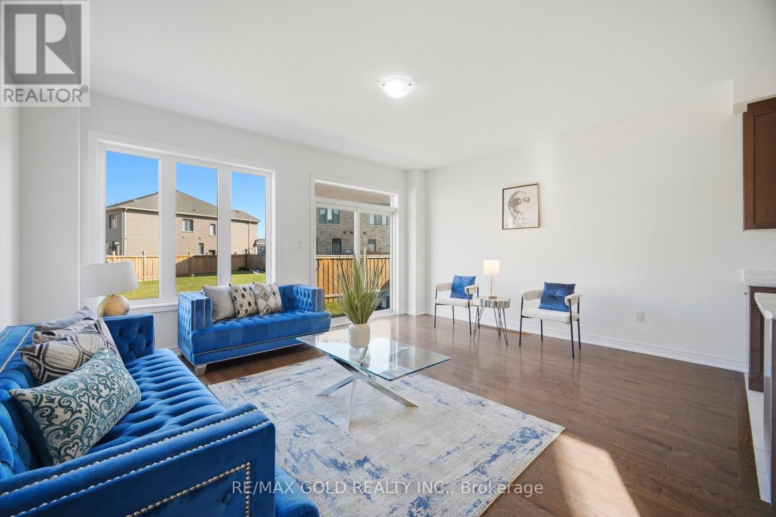 145 Adventura Road, Brampton (Northwest Brampton), Ontario  L7A 5A7 - Photo 8 - W12982260