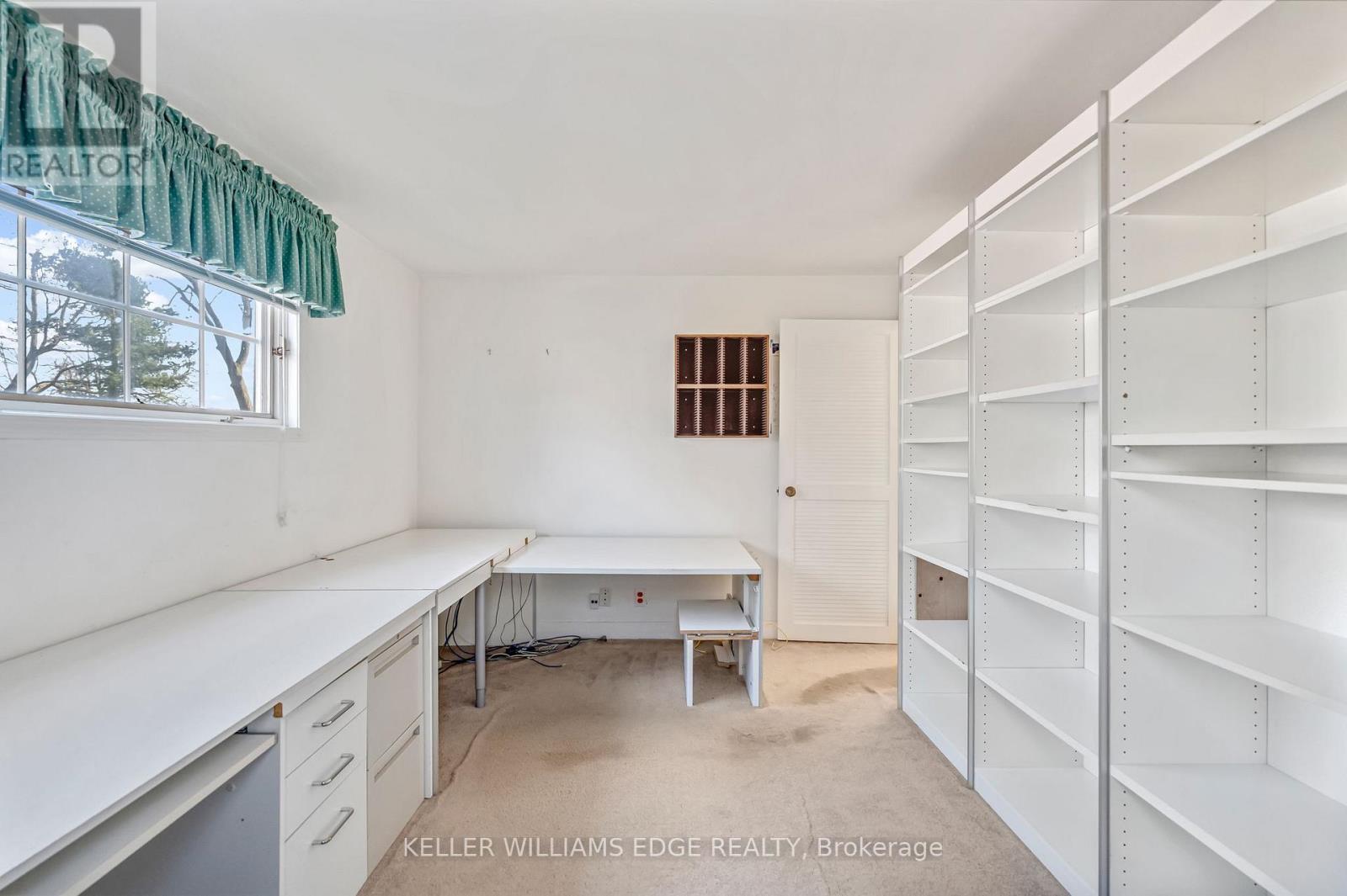 524 Meadow Wood Road, Mississauga (Clarkson), Ontario  L5J 2S3 - Photo 33 - W12982274