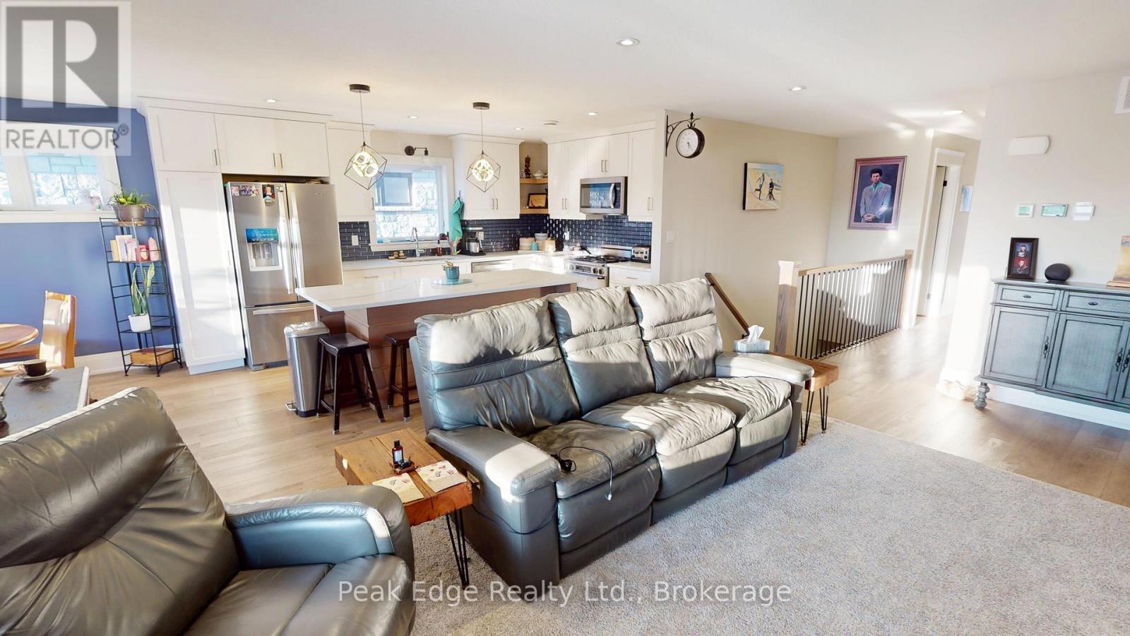 196 17th Avenue A Avenue, Hanover, Ontario  N4N 0B5 - Photo 14 - X12836538