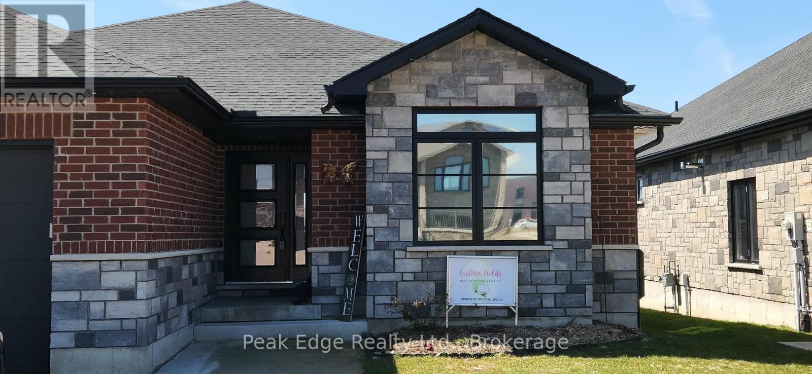 196 17th Avenue A Avenue, Hanover, Ontario  N4N 0B5 - Photo 3 - X12836538