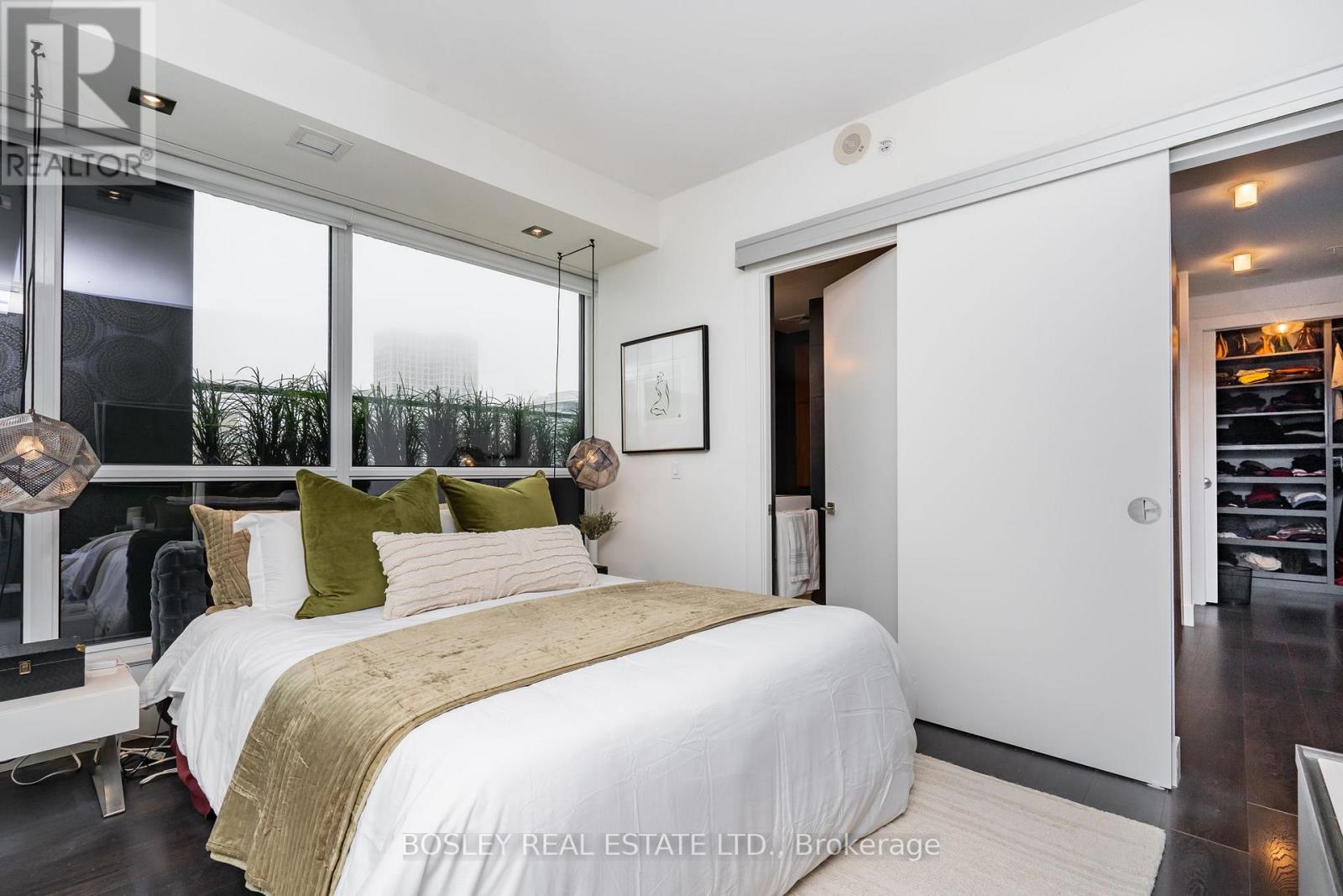 1606 - 39 Sherbourne Street, Toronto, Ontario  M5A 0L8 - Photo 17 - C12870522