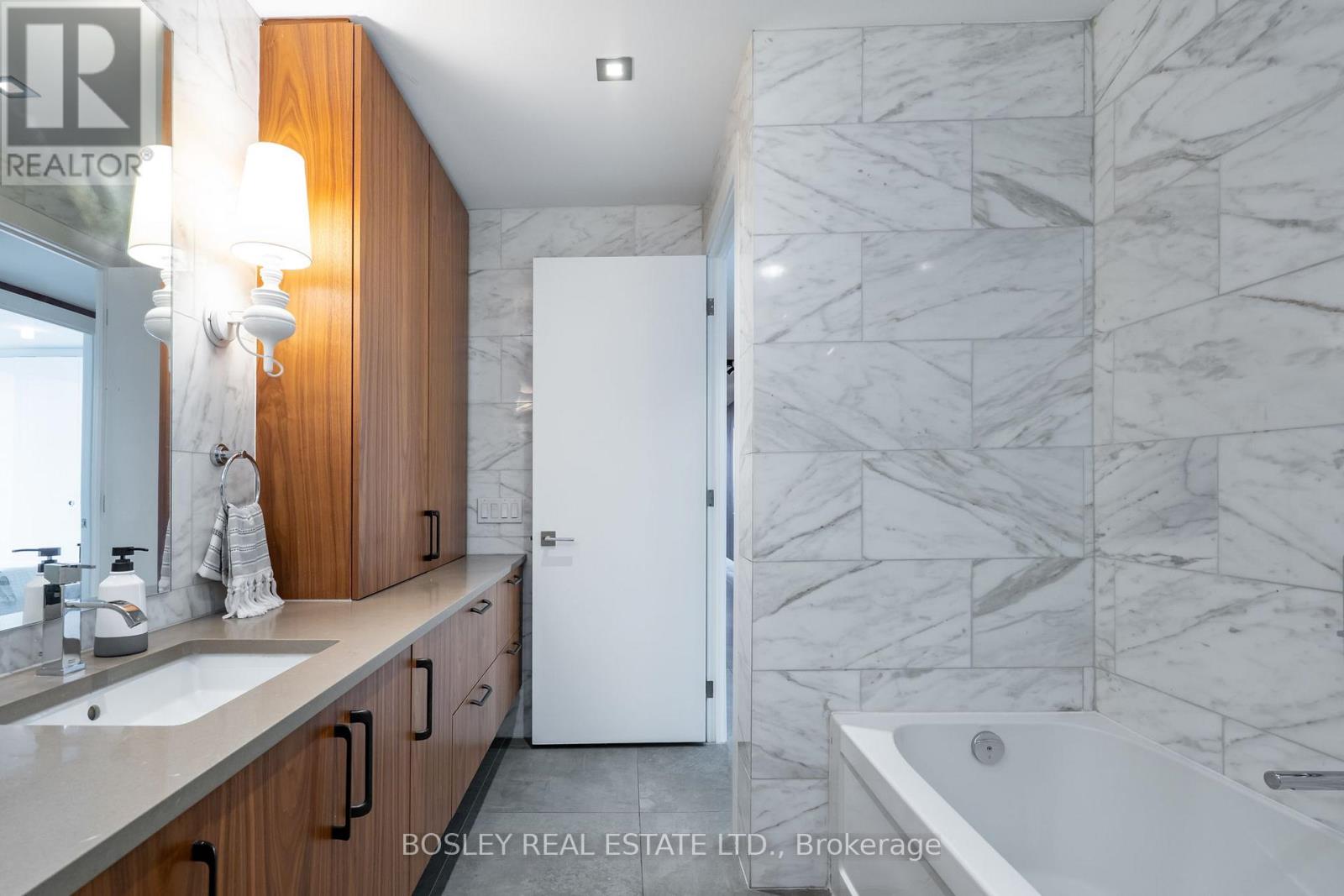 1606 - 39 Sherbourne Street, Toronto, Ontario  M5A 0L8 - Photo 27 - C12870522