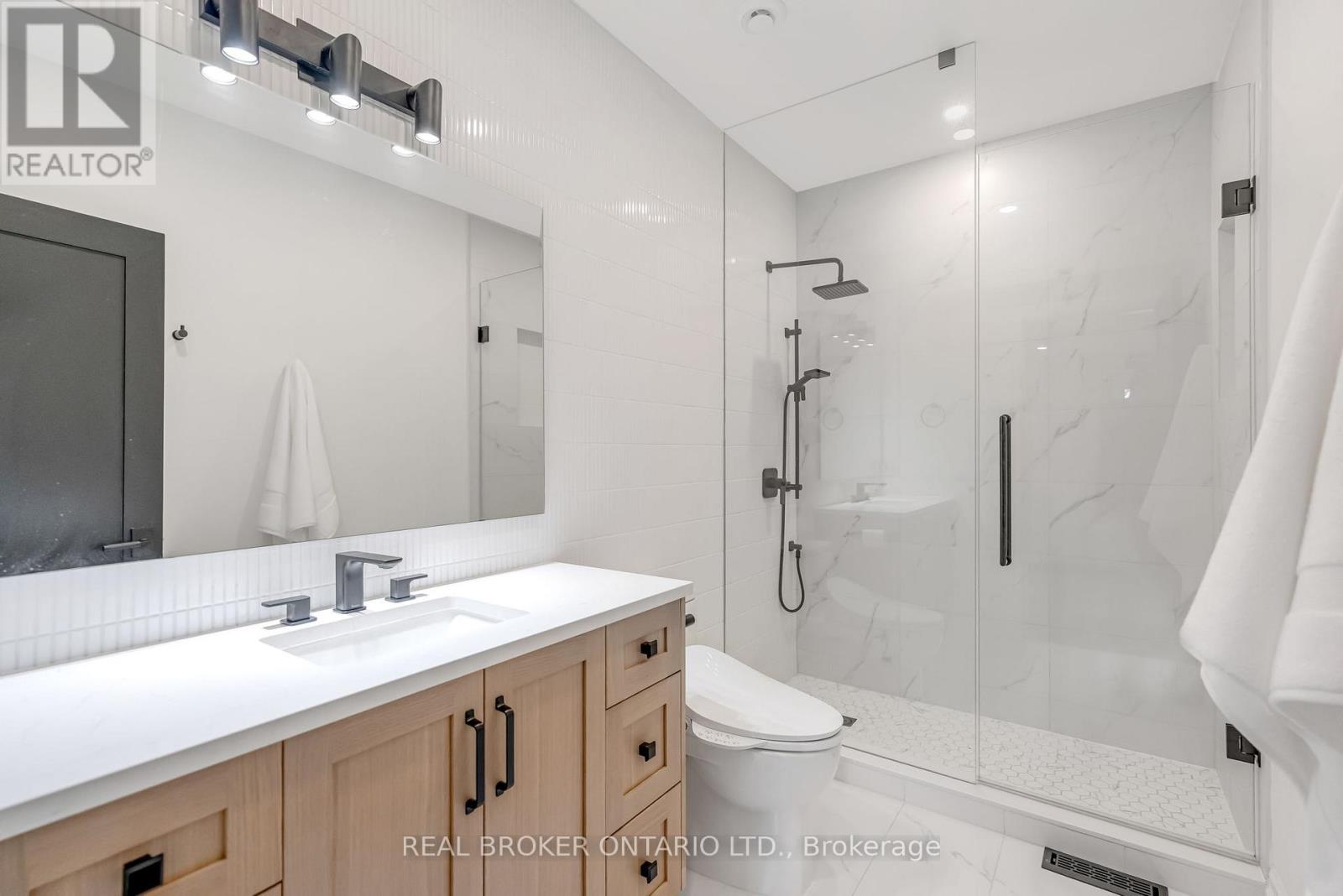 18 Fox Run Drive, Puslinch, Ontario  N0B 2J0 - Photo 31 - X12981900