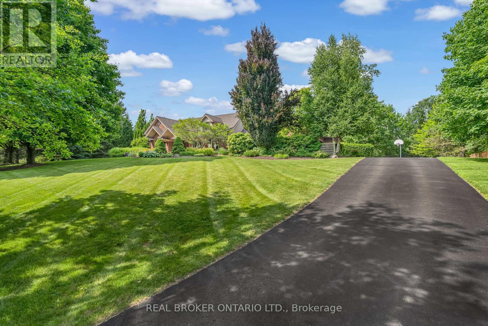 18 Fox Run Drive, Puslinch, Ontario  N0B 2J0 - Photo 39 - X12981900