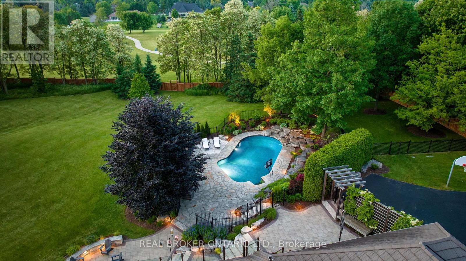 18 Fox Run Drive, Puslinch, Ontario  N0B 2J0 - Photo 49 - X12981900