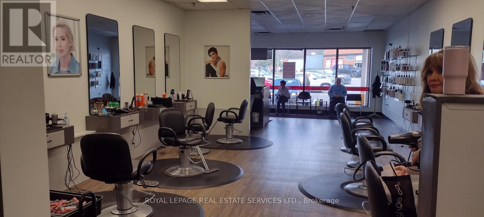 10 - 969 Upper Ottawa Street, Hamilton, Ontario  L8T 4V9 - Photo 3 - X12981948