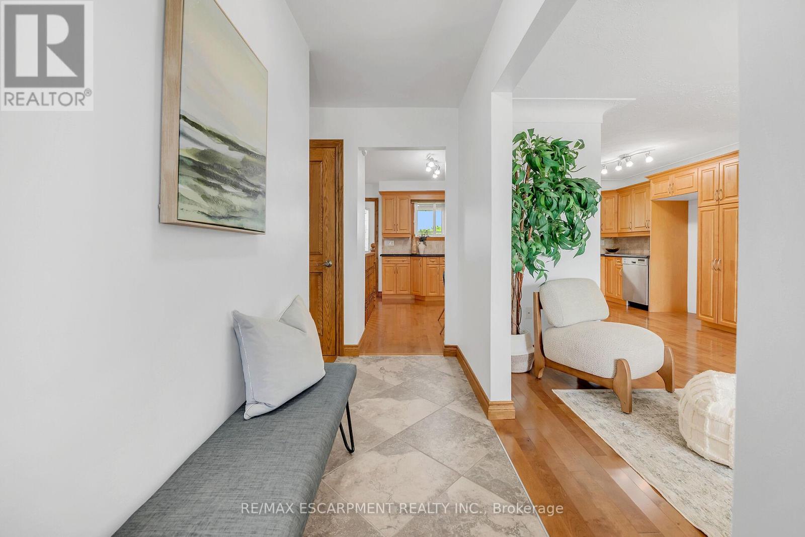 617 Eighth Road E, Hamilton, Ontario  L8J 2X4 - Photo 5 - X12982058