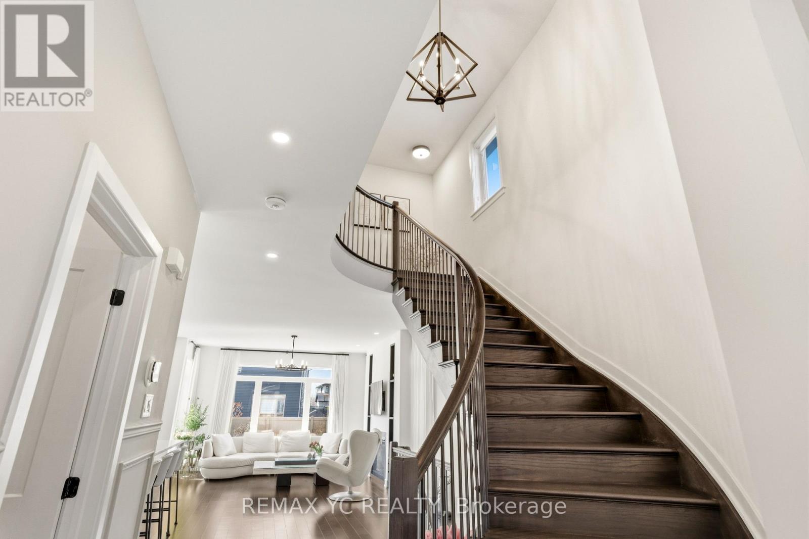 54 Angel Heights, Ottawa, Ontario  K2S 2N4 - Photo 25 - X12982084