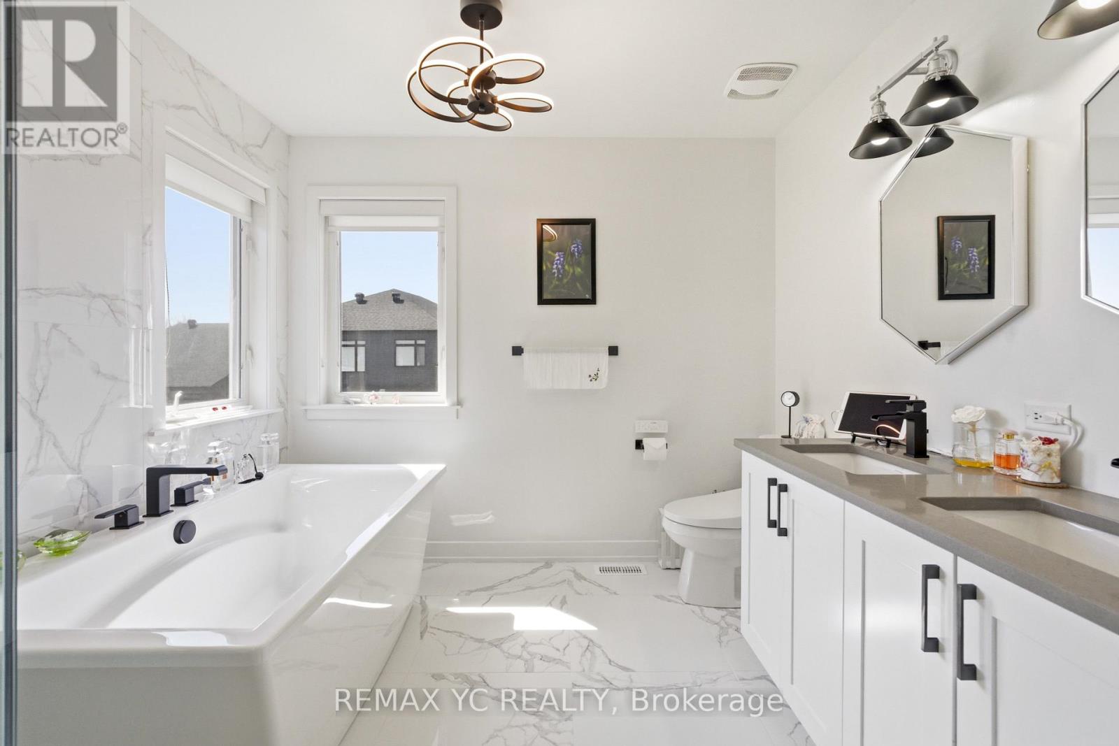 54 Angel Heights, Ottawa, Ontario  K2S 2N4 - Photo 35 - X12982084