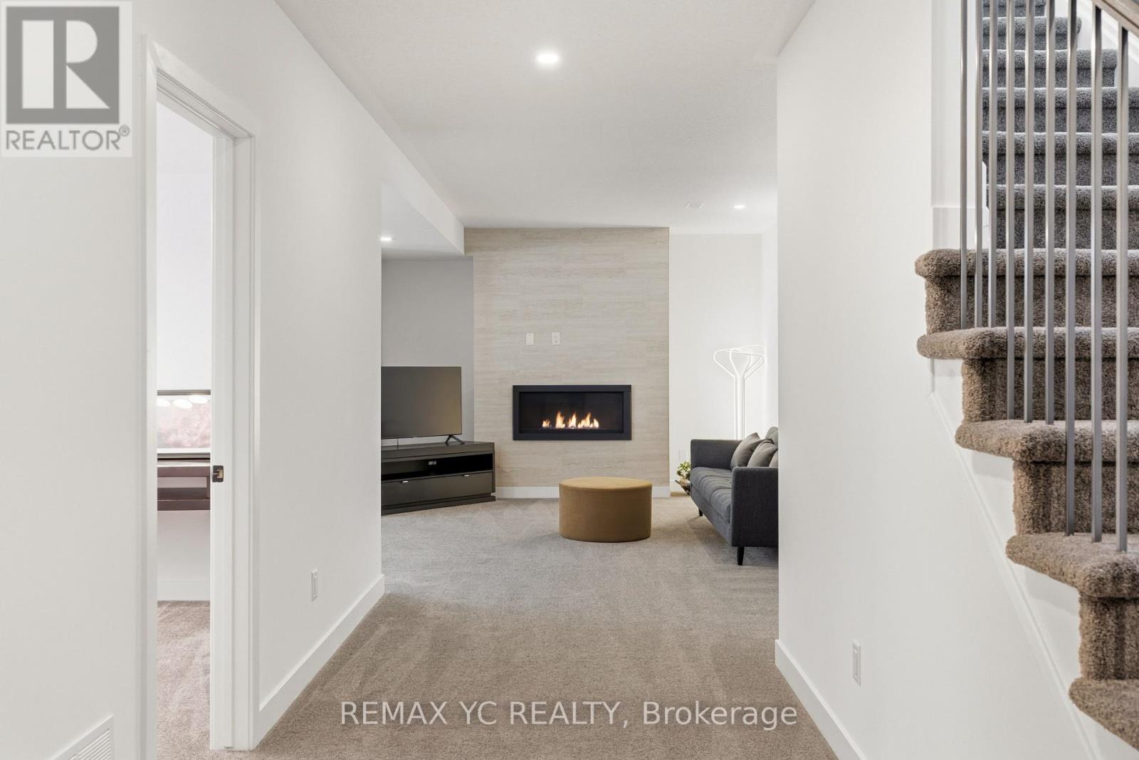 54 Angel Heights, Ottawa, Ontario  K2S 2N4 - Photo 41 - X12982084