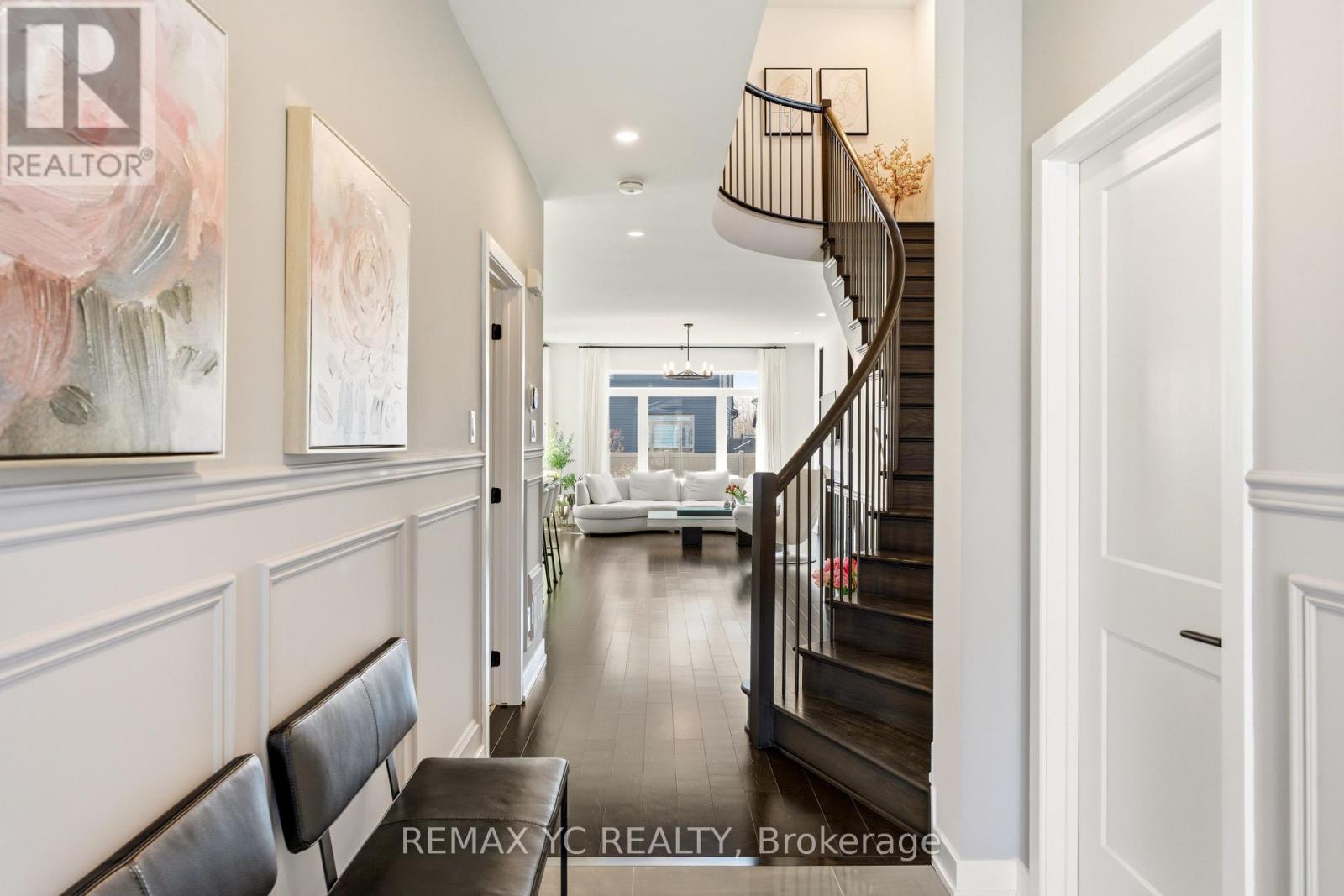 54 Angel Heights, Ottawa, Ontario  K2S 2N4 - Photo 5 - X12982084