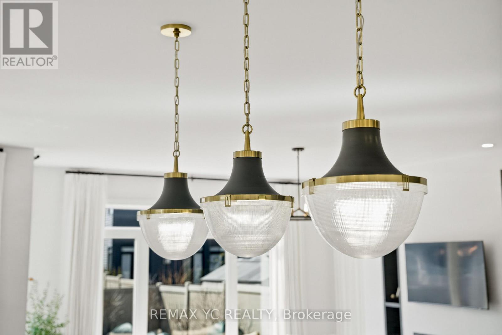 54 Angel Heights, Ottawa, Ontario  K2S 2N4 - Photo 9 - X12982084