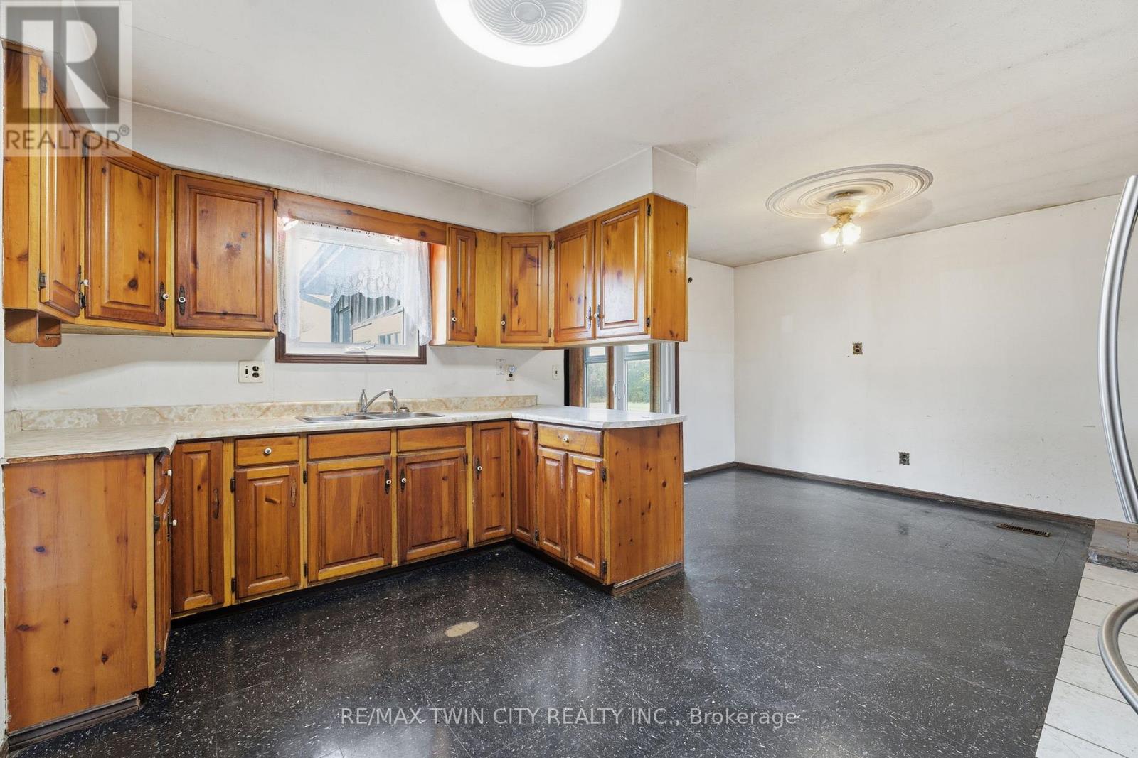 2091 Concession 6 Road W, Hamilton, Ontario  N0B 1L0 - Photo 11 - X12982100