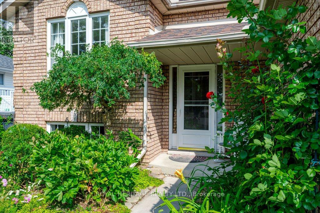 258 Franmor Drive, Peterborough, Ontario  K9H 7M3 - Photo 4 - X12982200