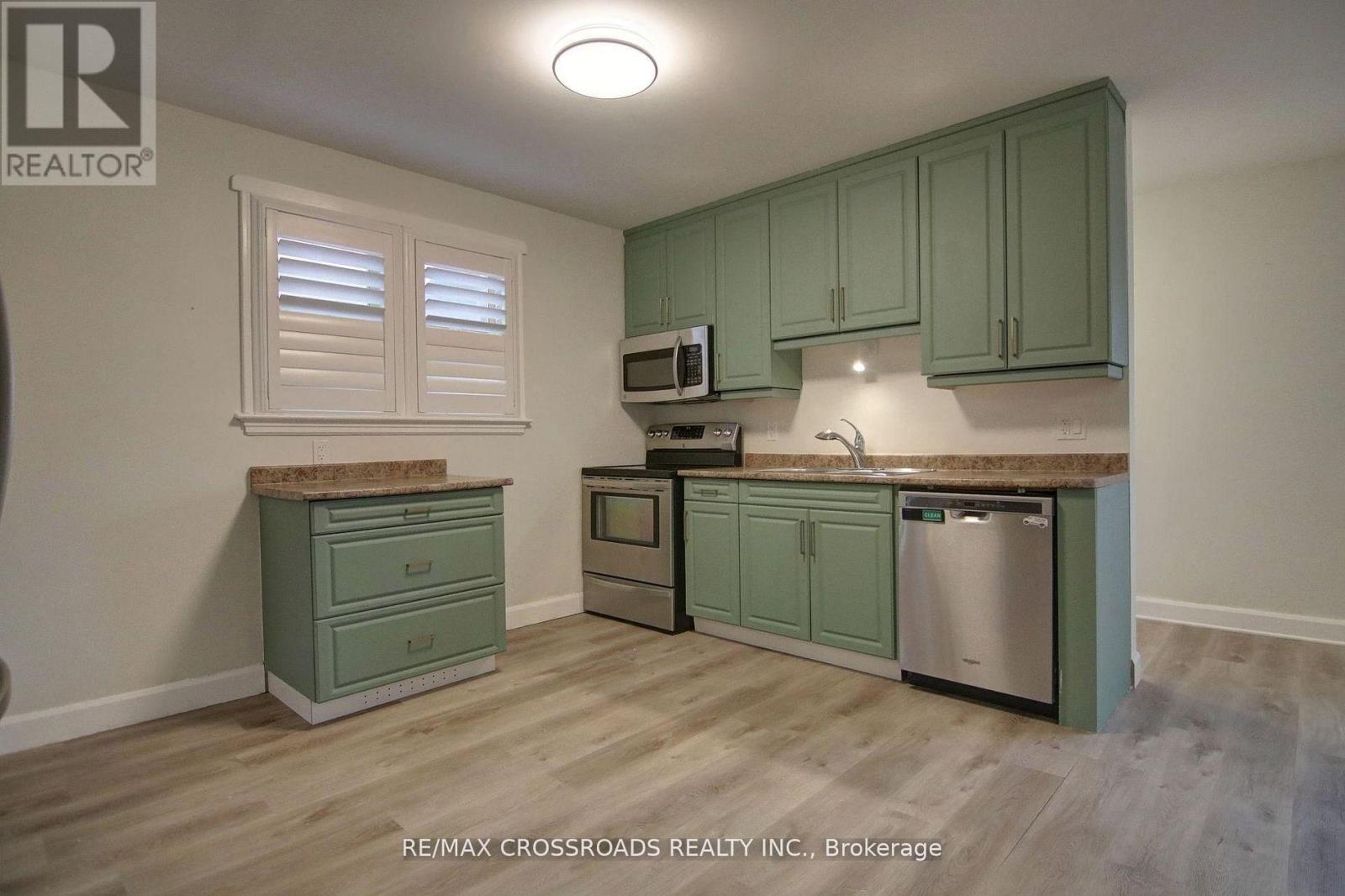 814 Nicholls Street, Peterborough, Ontario  K9H 5T8 - Photo 10 - X12982228