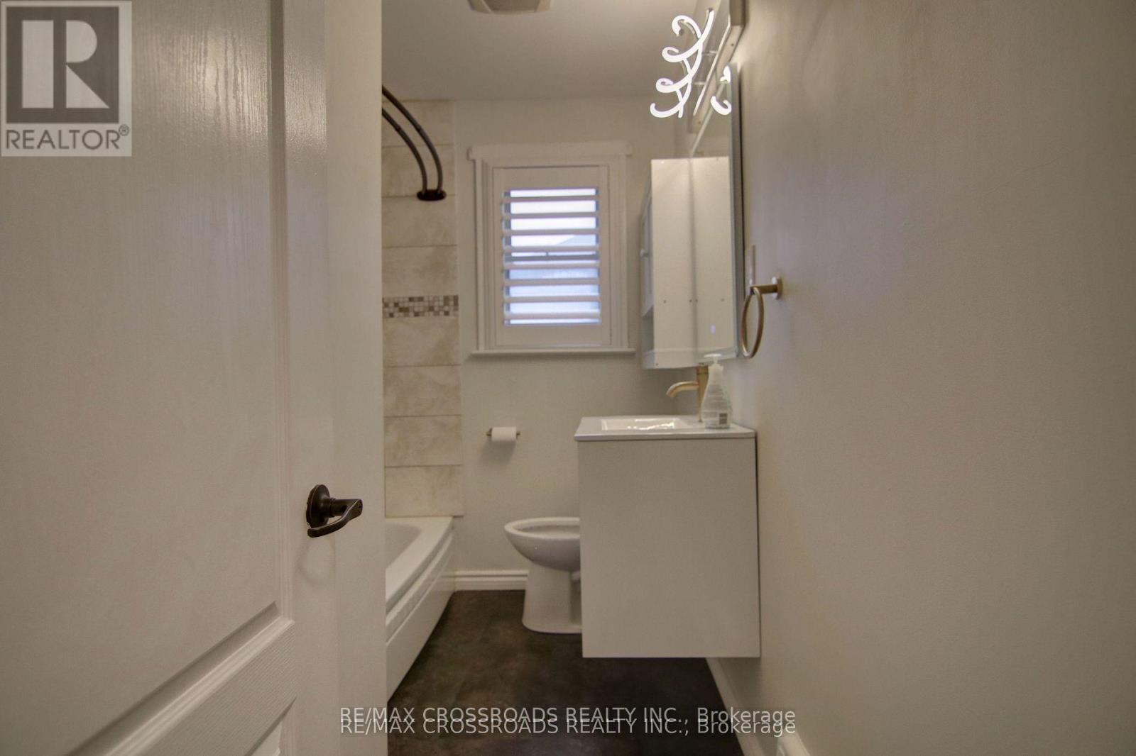 814 Nicholls Street, Peterborough, Ontario  K9H 5T8 - Photo 15 - X12982228