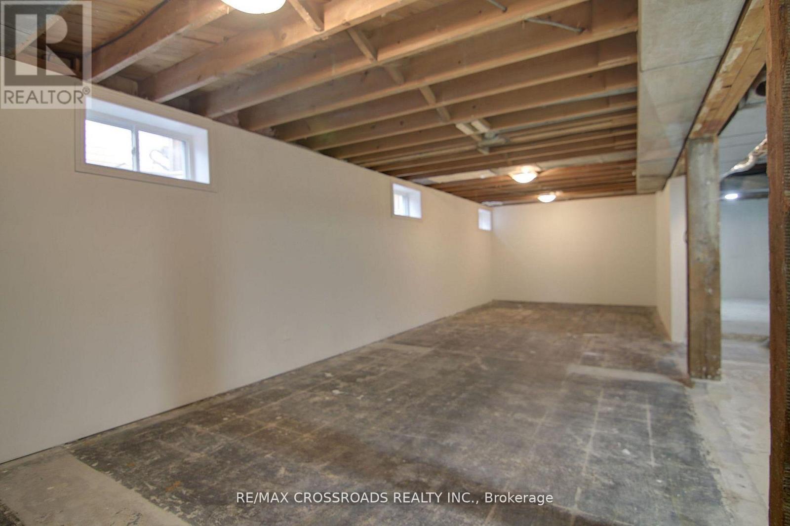 814 Nicholls Street, Peterborough, Ontario  K9H 5T8 - Photo 23 - X12982228