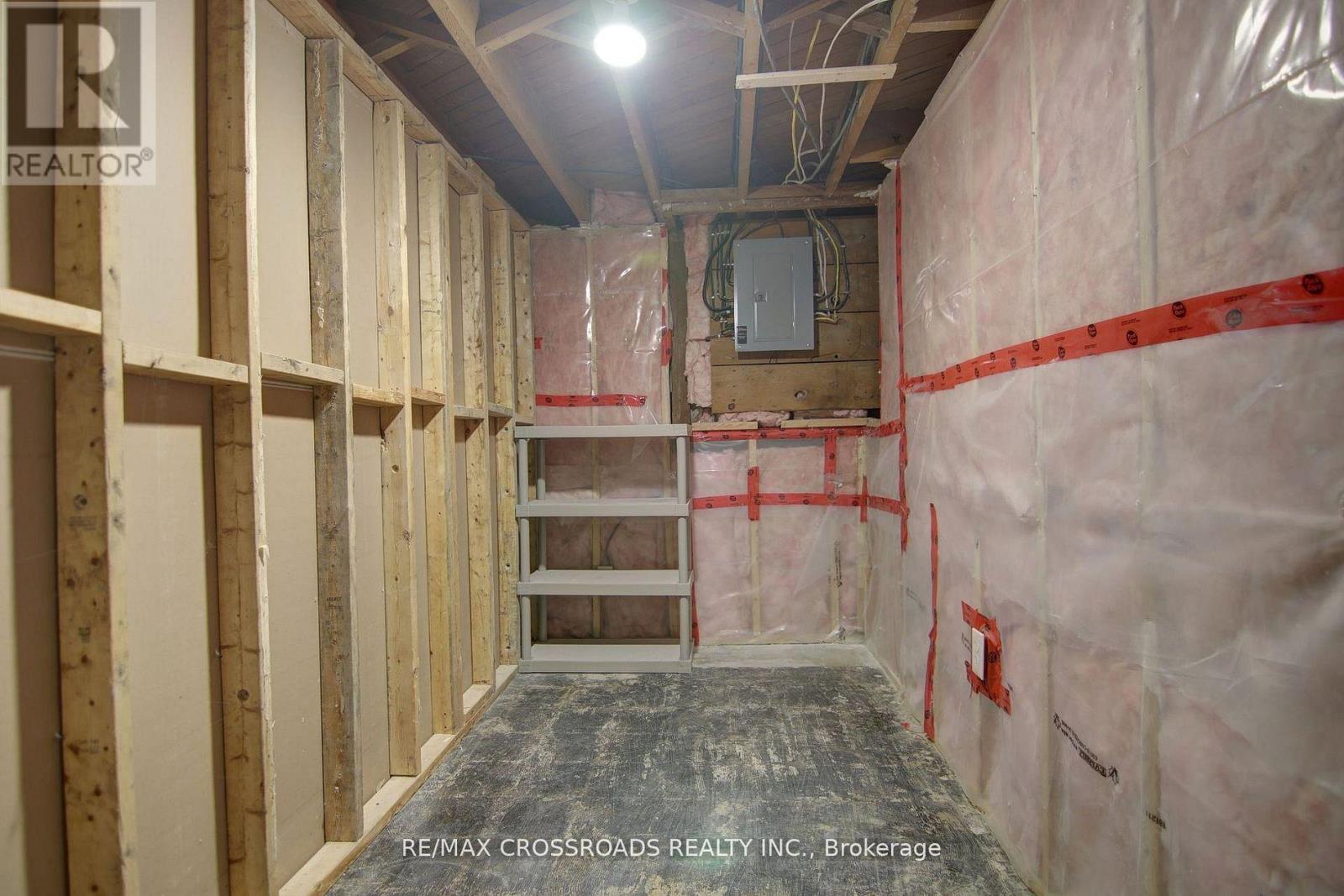 814 Nicholls Street, Peterborough, Ontario  K9H 5T8 - Photo 25 - X12982228