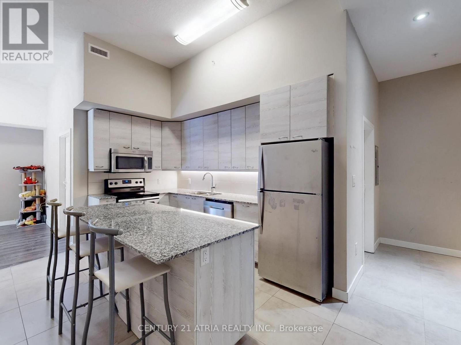 308 - 280 Lester Street, Waterloo, Ontario  N2L 0G2 - Photo 8 - X12982244