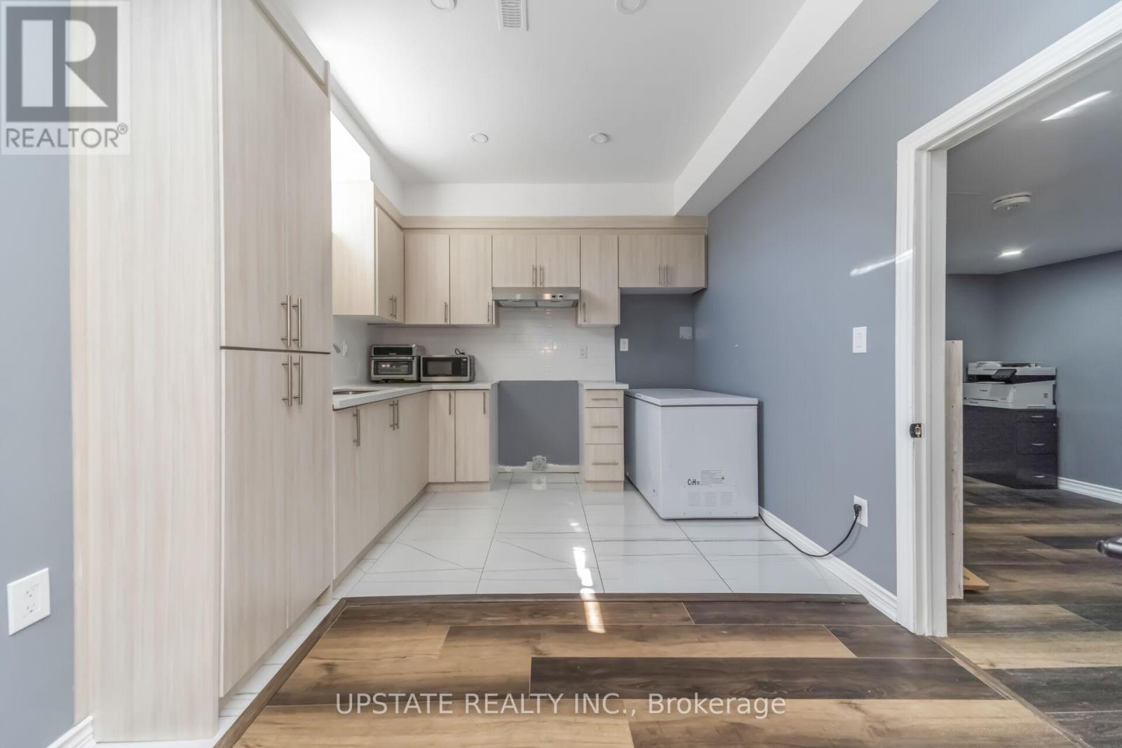 23 Spain Crescent, Brampton, Ontario  L6P 4G8 - Photo 34 - W12981976