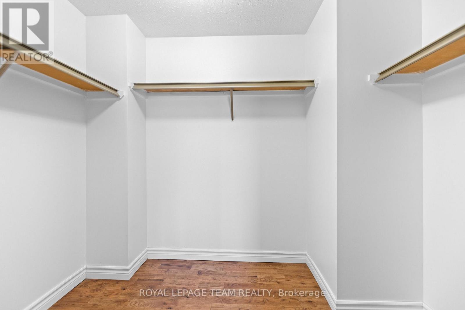 6356 Mary Jane Crescent, Ottawa, Ontario  K1C 3C2 - Photo 28 - X12980934