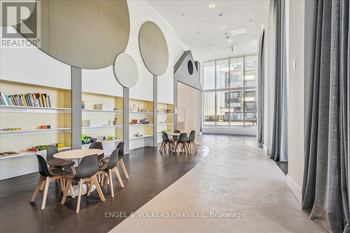 248 - 2481 Taunton Road, Oakville (Ro River Oaks), Ontario  L6H 3R7 - Photo 30 - W12971484