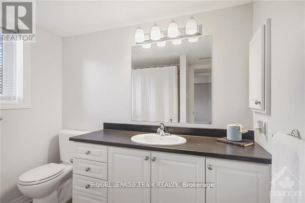2 - 46 Barnstone Drive, Ottawa, Ontario K2G 4R6 - Photo 16 - X12981528
