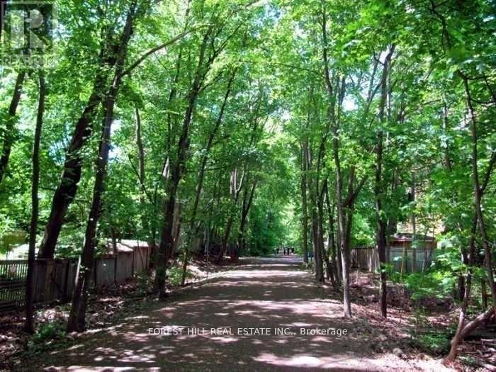 A - 80 Belgravia Avenue, Toronto (Briar Hill-Belgravia), Ontario  M6E 2M5 - Photo 25 - W12982018