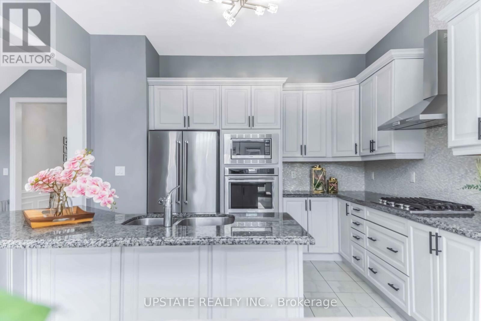 23 Spain Crescent, Brampton, Ontario  L6P 4G8 - Photo 18 - W12981976