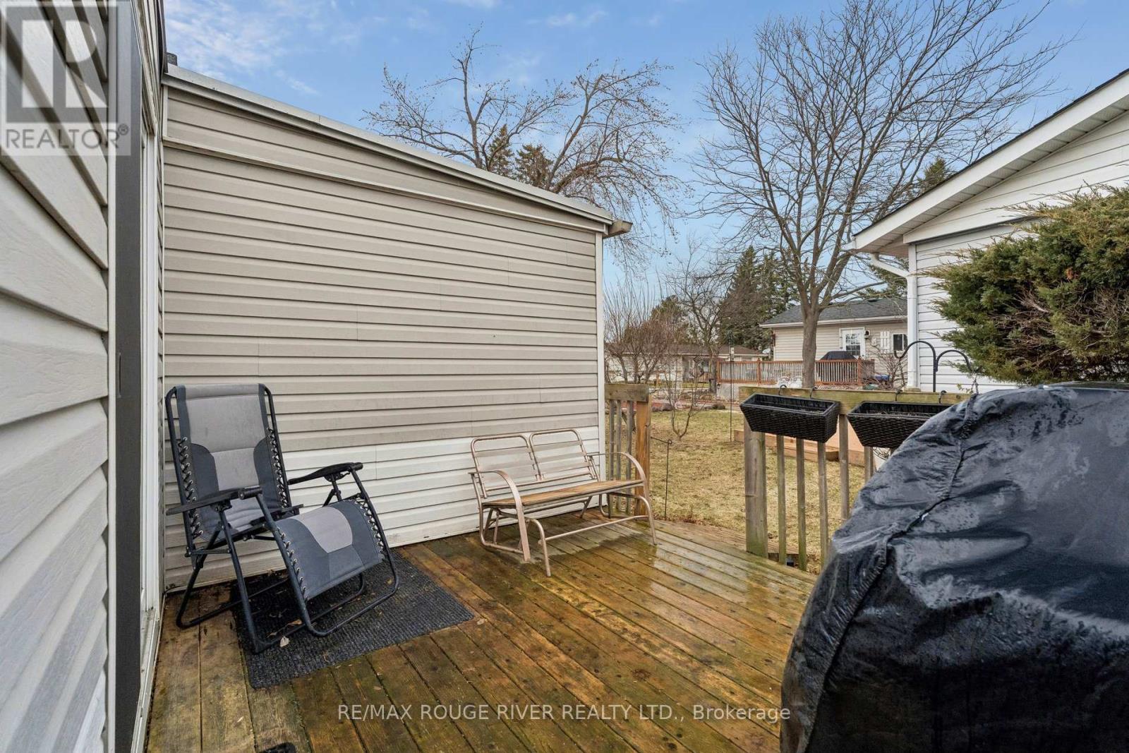 35 Hawthorne Drive, Innisfil, Ontario  L9S 1P1 - Photo 35 - N12982322