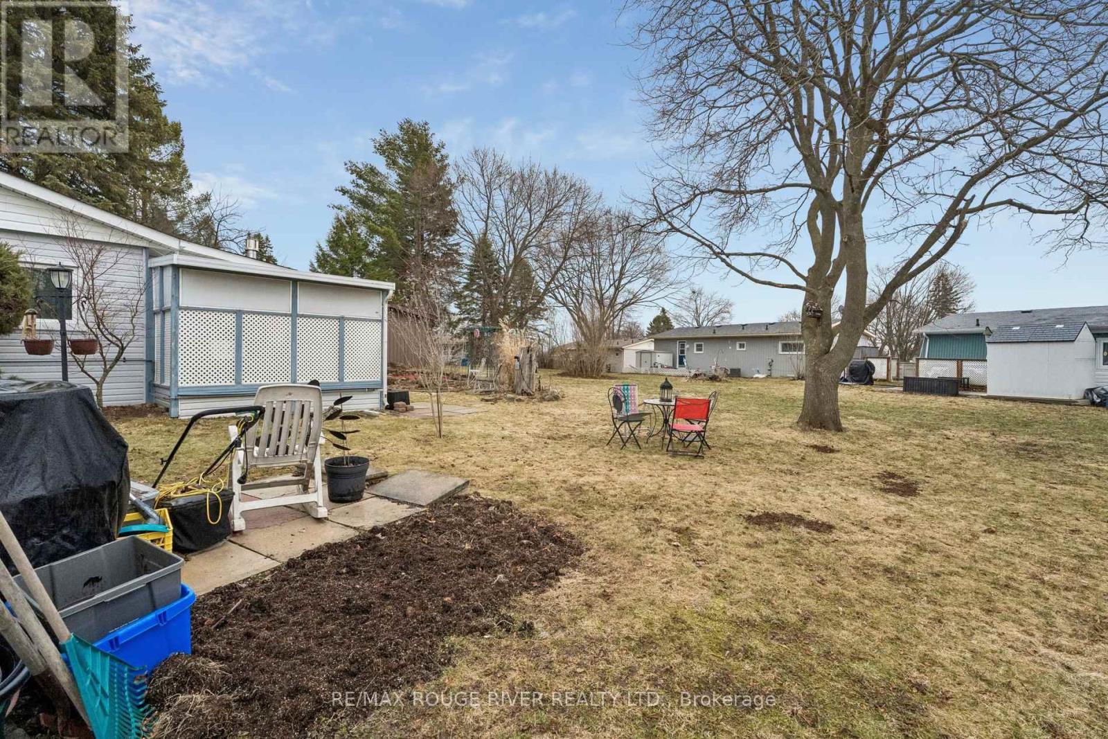 35 Hawthorne Drive, Innisfil, Ontario  L9S 1P1 - Photo 36 - N12982322