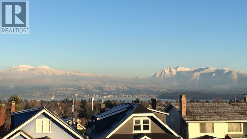 3400 W 18TH AVENUE, Vancouver, British Columbia