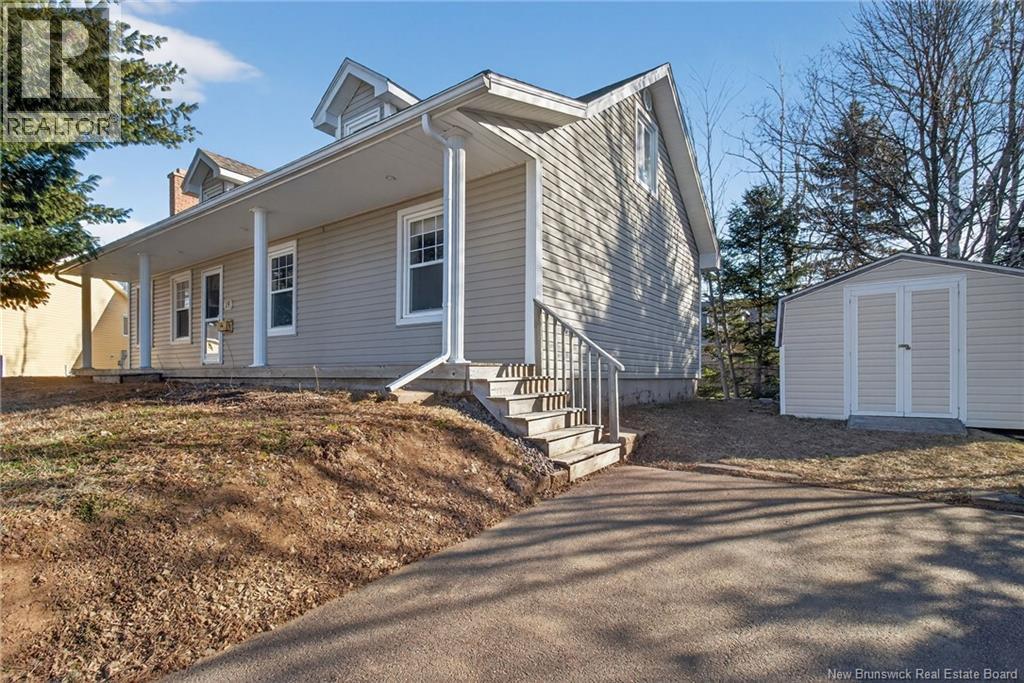 19 Larose, Dieppe, New Brunswick E1A 5B7 - Photo 2 - NB135479