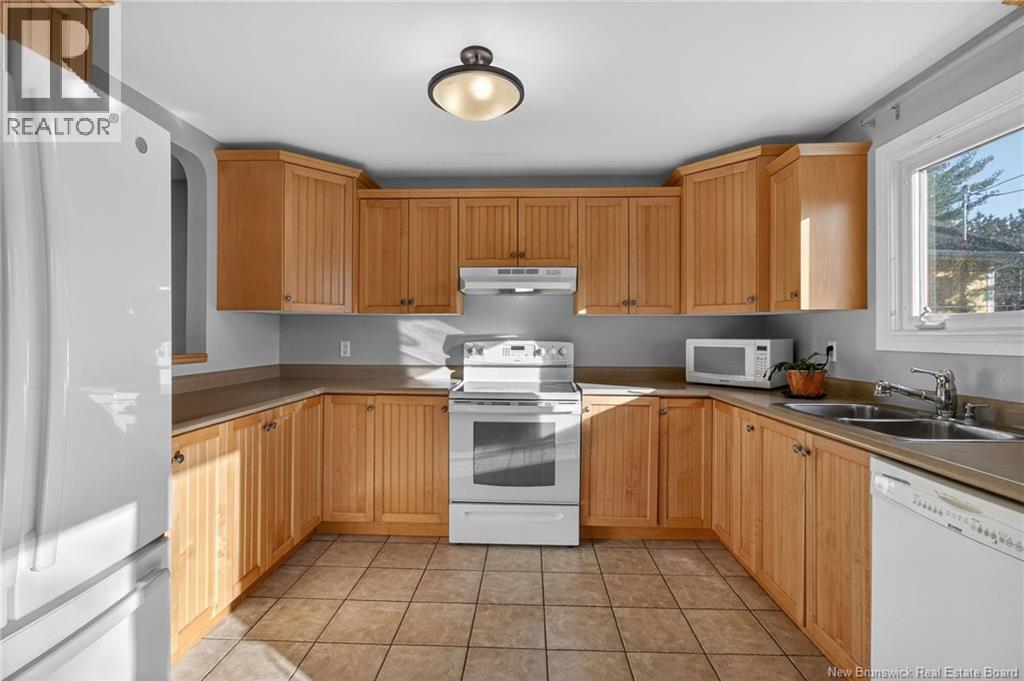19 Larose, Dieppe, New Brunswick E1A 5B7 - Photo 16 - NB135479