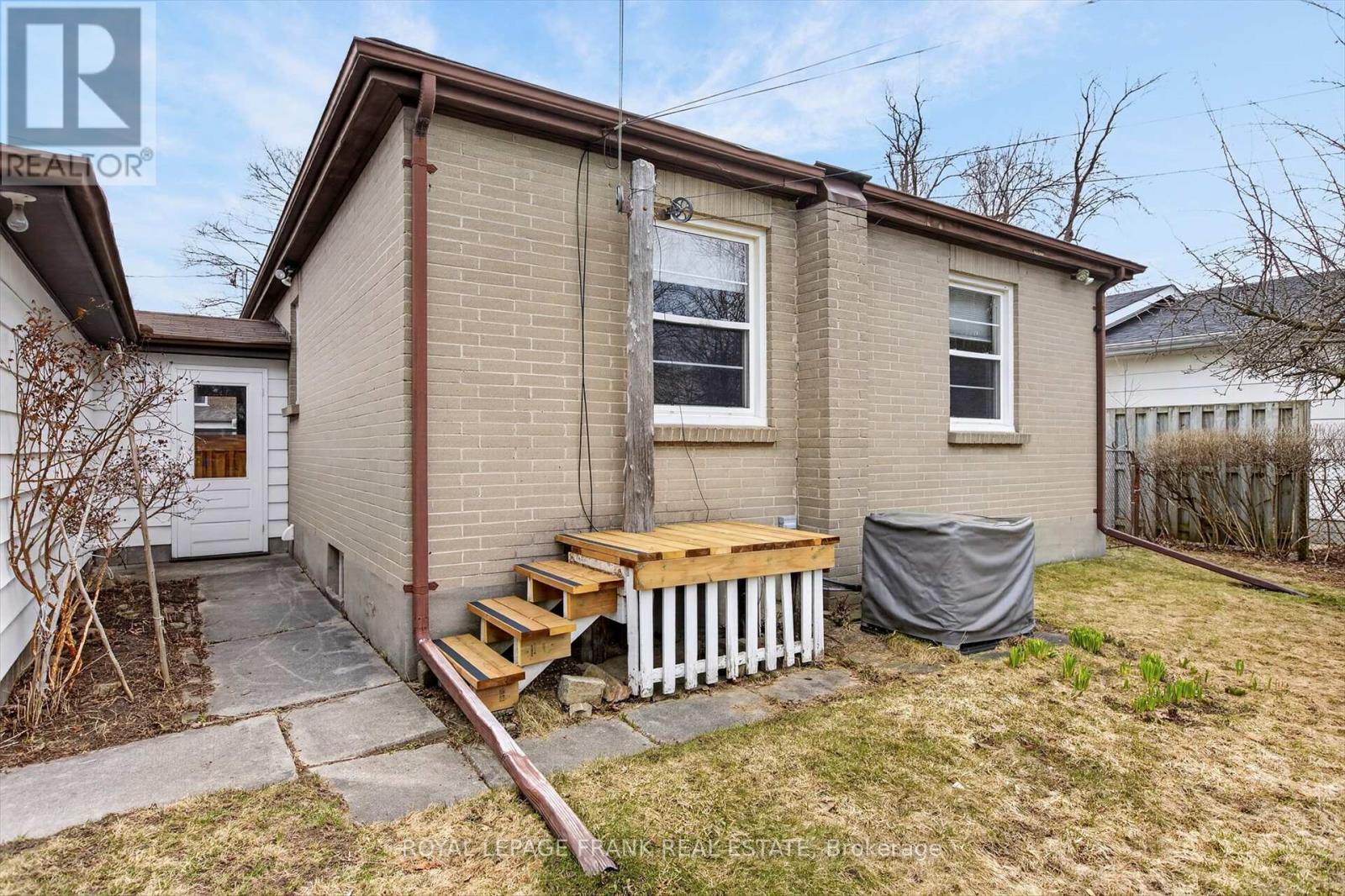 929 Western Avenue, Peterborough, Ontario  K9J 5W1 - Photo 33 - X12982418