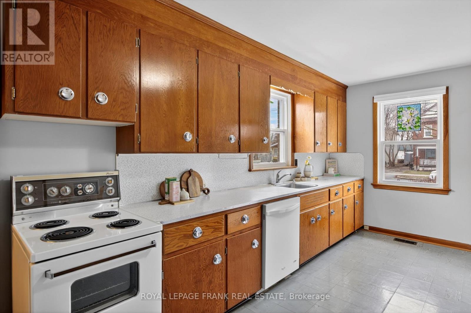 929 Western Avenue, Peterborough, Ontario  K9J 5W1 - Photo 7 - X12982418