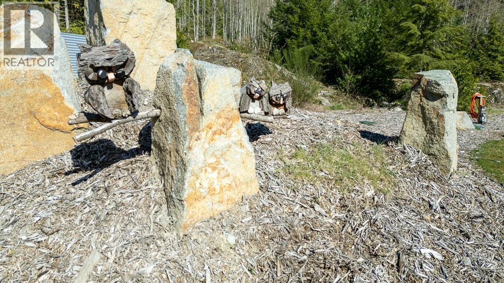 9384 Stephens Way, Halfmoon Bay, British Columbia  V7Z 1G9 - Photo 11 - R3106780