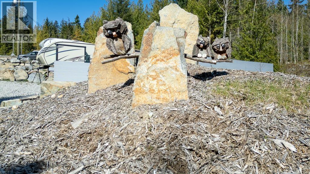 9384 Stephens Way, Halfmoon Bay, British Columbia  V7Z 1G9 - Photo 12 - R3106780